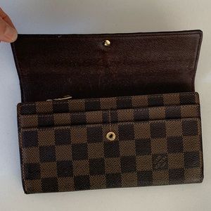 Louis Vuitton Damier Wallet